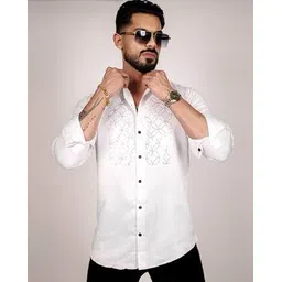 dmsf Men Regular Fit Geometric Print Shirt with Curved Hemline-picture-34