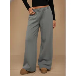 dockstreet Women Solid Grey Track Pants image 3
