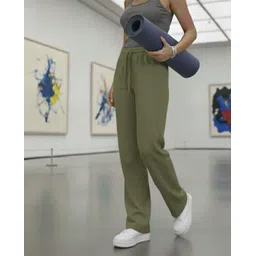 dockstreet Women Solid Olive Track Pants image 4