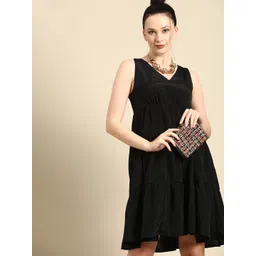 DODO & MOA Black Georgette Trapeze Dress-picture-41
