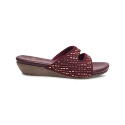 Dollphin Maroon Embellished Leather Wedge Heels image 4