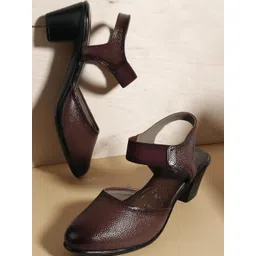Dollphin Maroon Leather Block Heels-picture-16