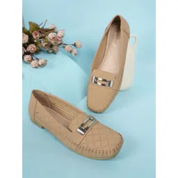 Dollphin Women Textured One Toe Flats-picture-26