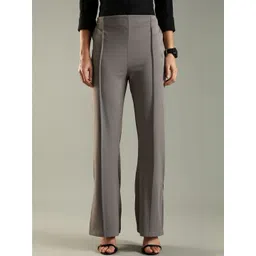 DOMIN8 Women Solid Slim-Fit Mid-Rise Flared Trousers-picture-16