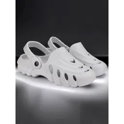 drackfoot DRACKFOOTMen Self Design Clogs-picture-15