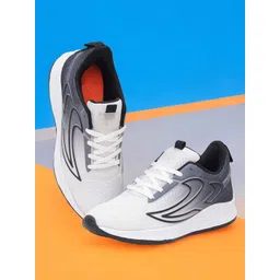 DRACKFOOT Men Colourblocked Sneakers-image-26