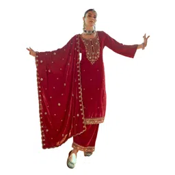 DRAVINAM Trends Floral Embroidered Sequinned Velvet Unstitched Dress Material-picture-23