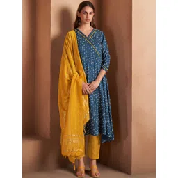 DRESOUL Women Printed Regular Kurta with Churidar & With Dupatta-picture-11