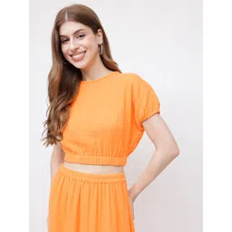 DressBerry Cozy Chic Blouson Crop Top-picture-35