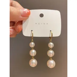 DressBerry Korean Gold-Plated Pearls Contemporary Hoop Earrings-picture-41