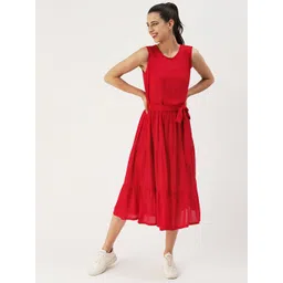 DressBerry Solid Crepe Midi Dress-picture-13