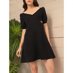 DressBerry Stylish & Savvy Chain Strap Detail Puff Sleeve Cut-Out A-Line Mini Dress-picture-18