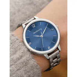 DressBerry Women Brass Mother of Pearl Dial & Stainless Steel Straps Analogue Watch DB-022-SL-BL-picture-15