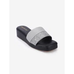 DressBerry Women Embellished Platform Sandals-picture-14