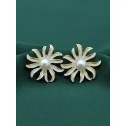 DURATI Floral Studs Earrings image 1
