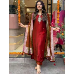 DWIJA FASHION Women Ethnic Motifs Embroidered Kurta with Trousers & With Dupatta image 3