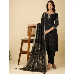 DWIJA FASHION Women Floral Embroidered Kurta with Trousers & Dupatta-picture-18