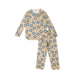 earth conscious Girls Floral Printed Henley Neck Pure Cotton Night Suit-picture-37