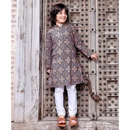 Earthy Touch 100% Cotton Woven Full Sleeves Kurta Floral Print - Grey-picture-17