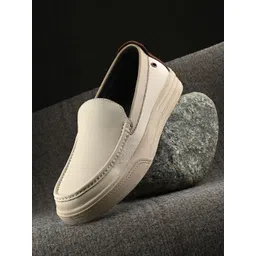 Egoss Men Colour blocked Leather Casual Loafers-picture-36