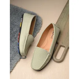 El Paso Women Textured Slip-On Loafers-picture-26