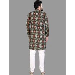 ELLARK Men Printed Regular Kurta with Pyjamas image 3