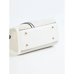 Elle Beige Handbag image 4