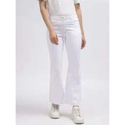Elle White Cotton Regular Fit Mid Rise Bootcut Jeans-image-23