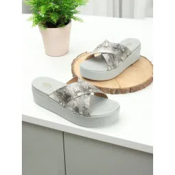 Elle Women's Grey Cross Strap Sandals-picture-40