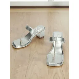 Elle Women's Silver Toe Ring Sandals-picture-29