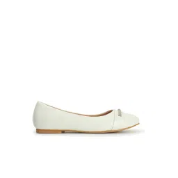 Elle Women's White Flat Ballets image 2