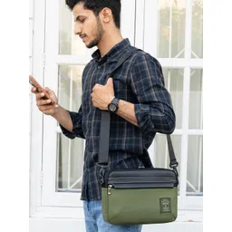 Elmira Unisex Messenger Bag-picture-35