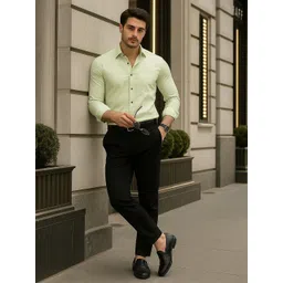 encore by INVICTUS Men Slim Fit Solid Spread Collar Casual Shirt image 1