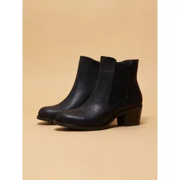 ERIDANI Women Block-Heeled Chelsea Boots-picture-32