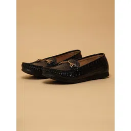 ERIDANI Women Matias Textured Loafers-picture-40