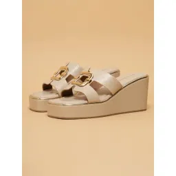 Eridani Women's Buckle Beige Casual Wedges-picture-16