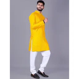 Errcs Men Regular Kurta with Pyjamas image 2