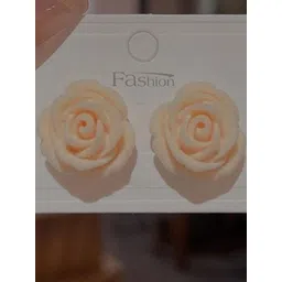 Estailo fashion Floral Shaped Studs-picture-27