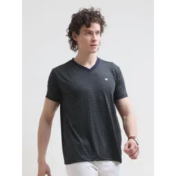 Estilocus Men Abstract Printed V-Neck Cotton T-shirt-picture-26