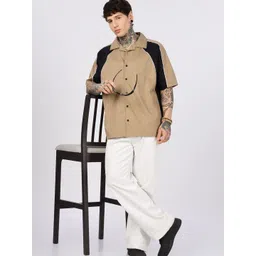 Eszett Spread Collar Oversized Cotton Casual Shirt-picture-34