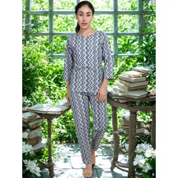ETC Women Geometric Printed V-Neck Top & Pyjamas Night suit-picture-26