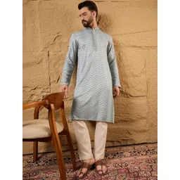 Ethnic Bay Men Embroidered Kurta-picture-22