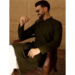 Ethnic Bay Men Embroidered Kurta image 3
