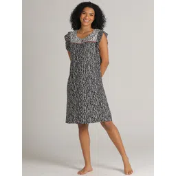 evolove Women Black & White Abstract Printed Nightdress-picture-26