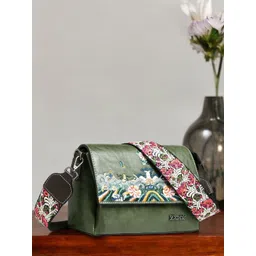 Exotic Floral Shopper Sling Bag-picture-39