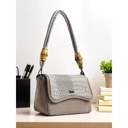 Exotic Swagger Sling Bag With Quilted-picture-40