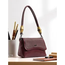 Exotic Swagger Sling Bag With Quilted-picture-38