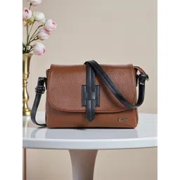 Exotic Textured PU Sling Bag-picture-38