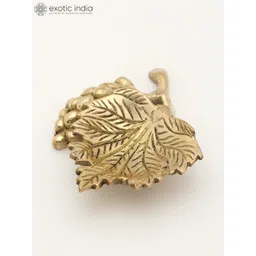 Exotic India Yellow Textured Decorative Grape Bunch With Leaf Design Wall Hangings-picture-22