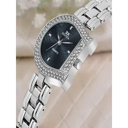 Exotica Fashion Women Brass Embellished Dial & Stainless Steel Bracelet Style Straps Analogue Watch-picture-43
